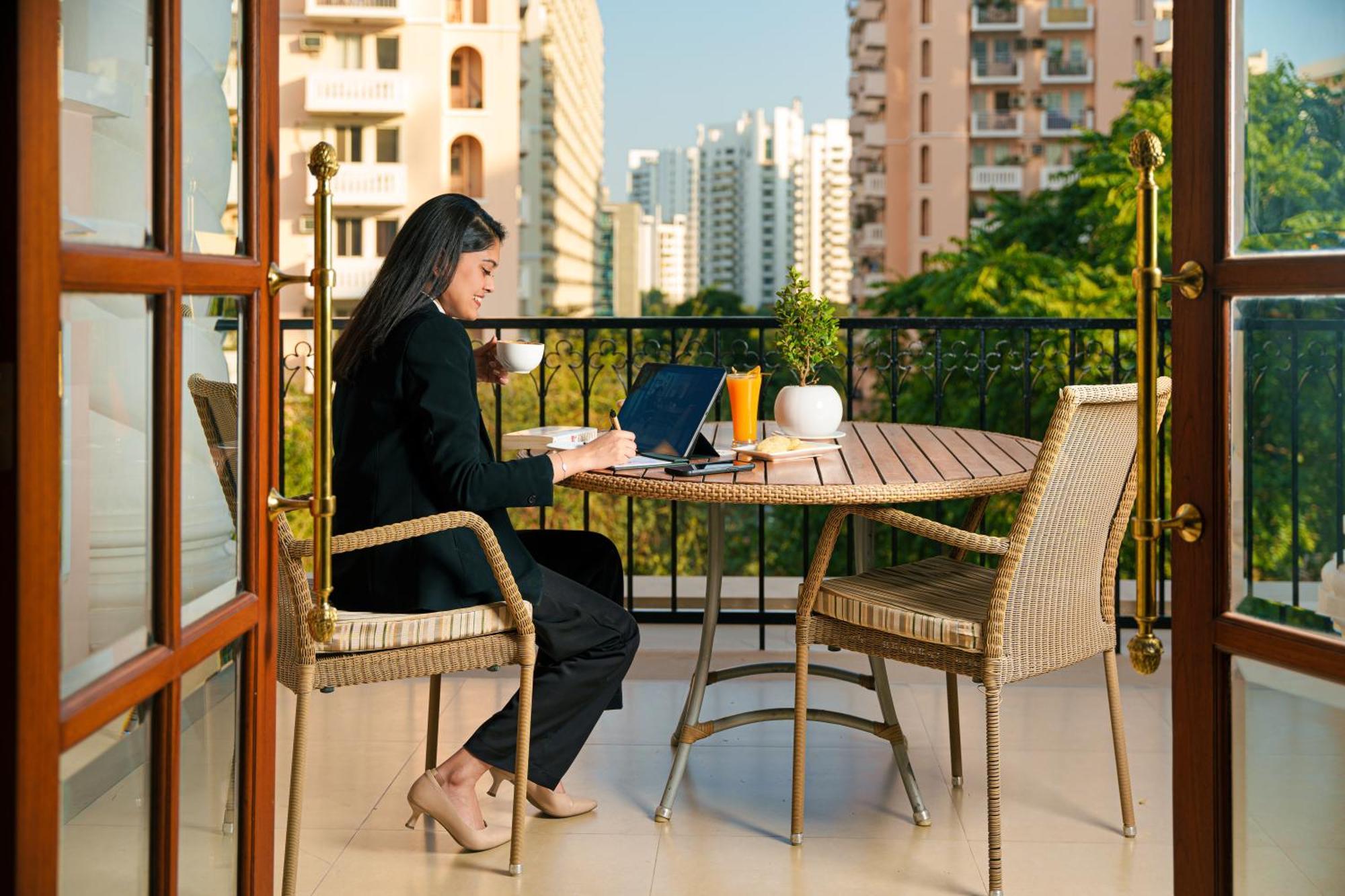Hotel Dlf Club 5 à Gurgaon Extérieur photo