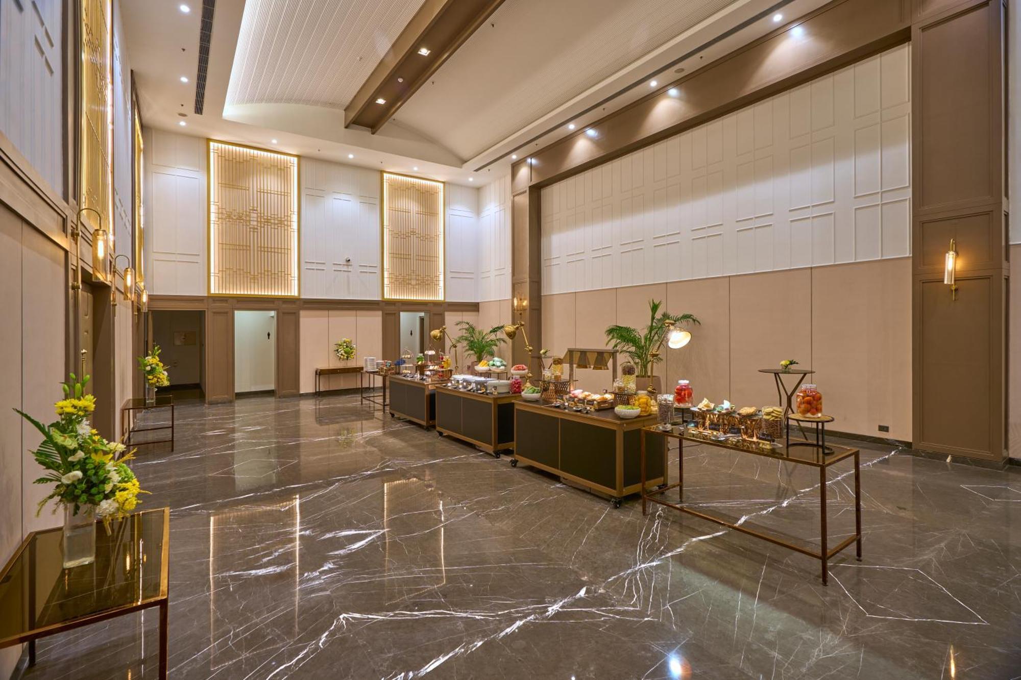 Hotel Dlf Club 5 à Gurgaon Extérieur photo