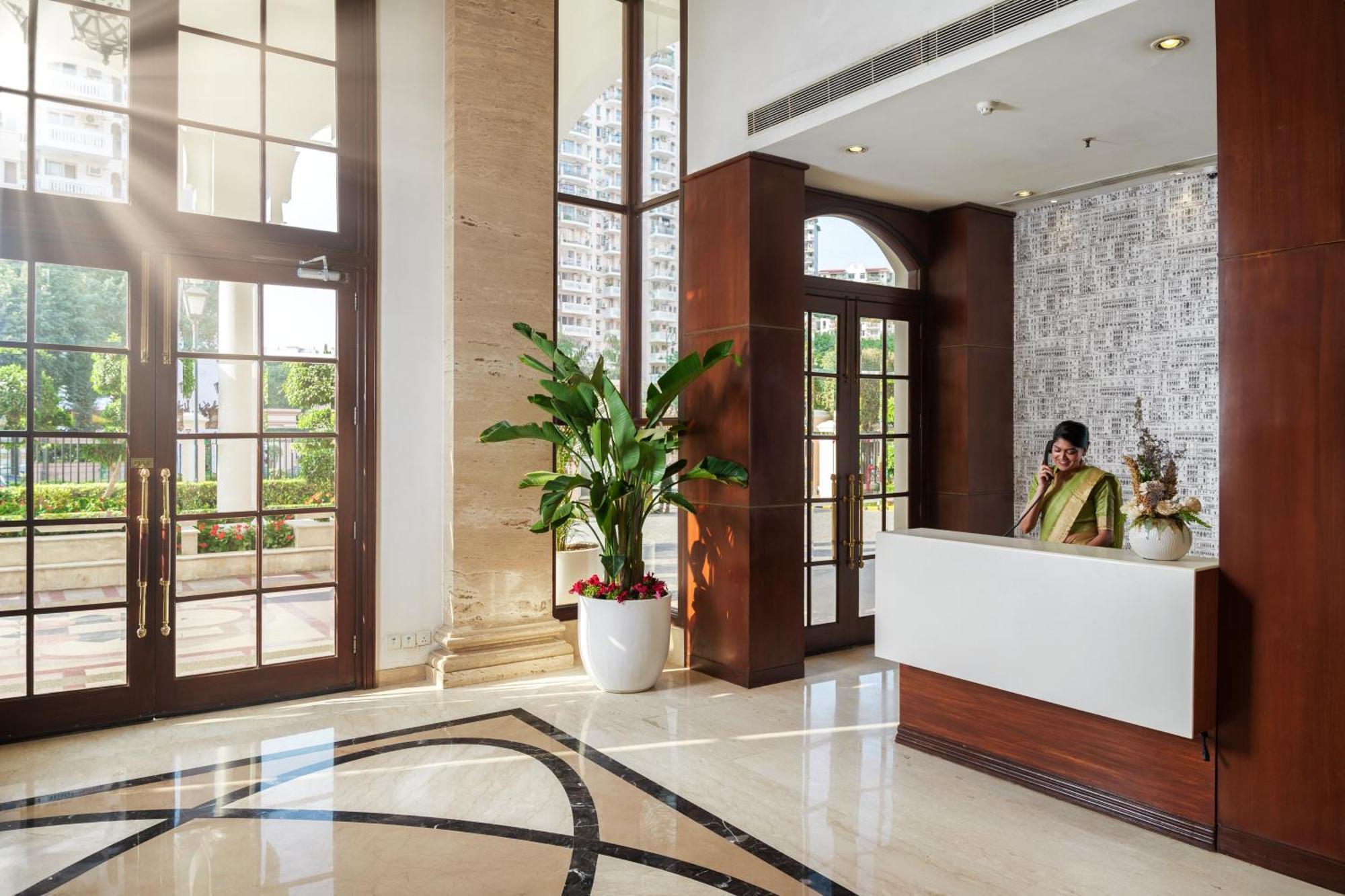 Hotel Dlf Club 5 à Gurgaon Extérieur photo