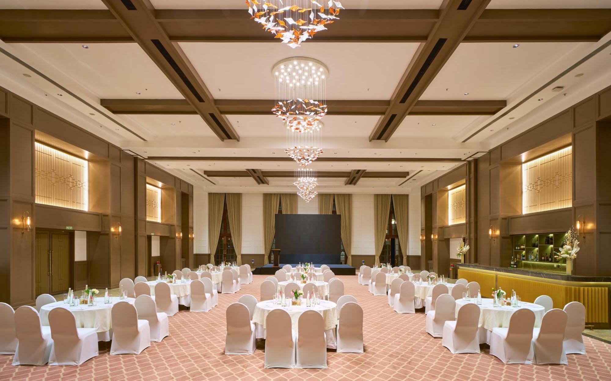 Hotel Dlf Club 5 à Gurgaon Extérieur photo
