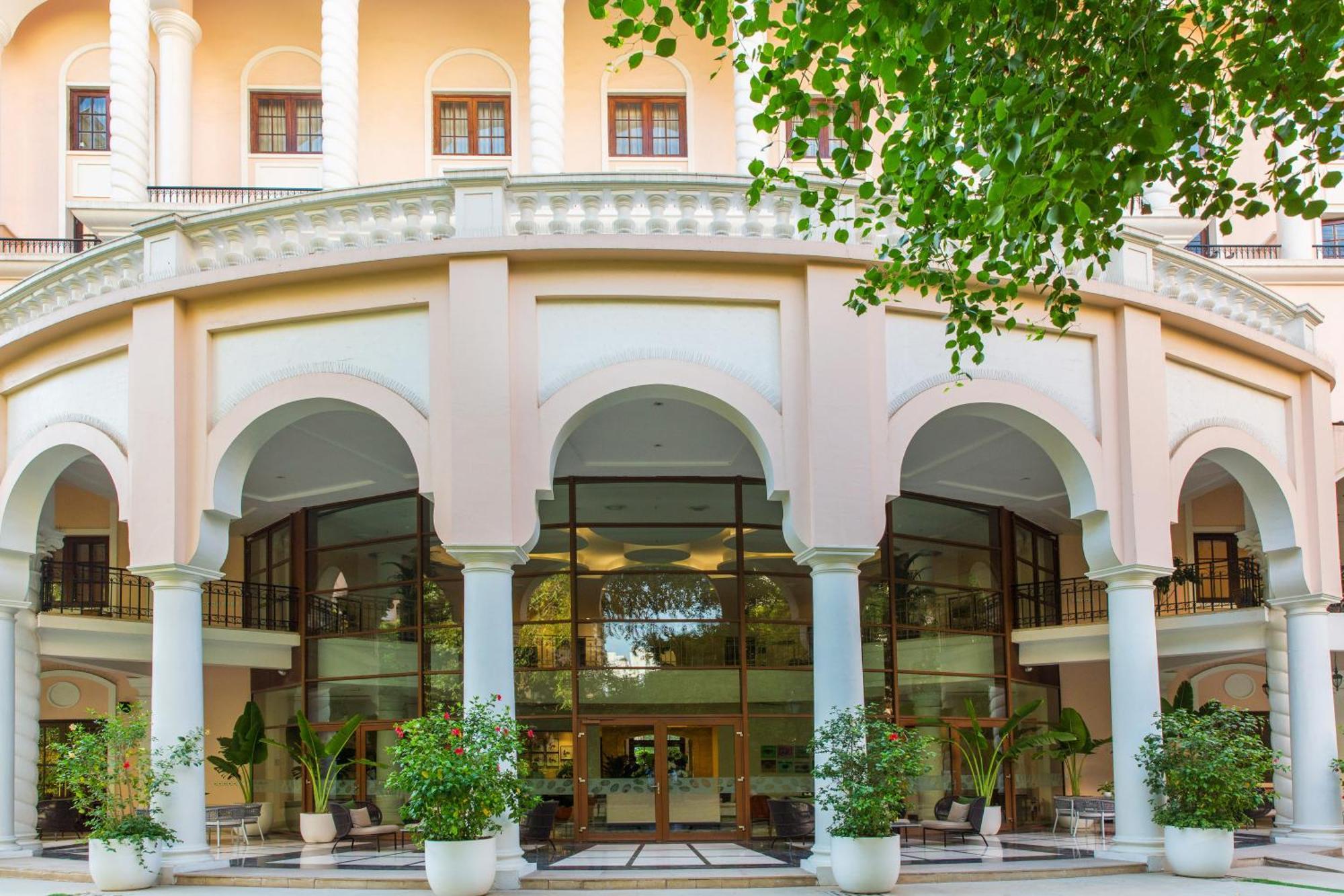 Hotel Dlf Club 5 à Gurgaon Extérieur photo