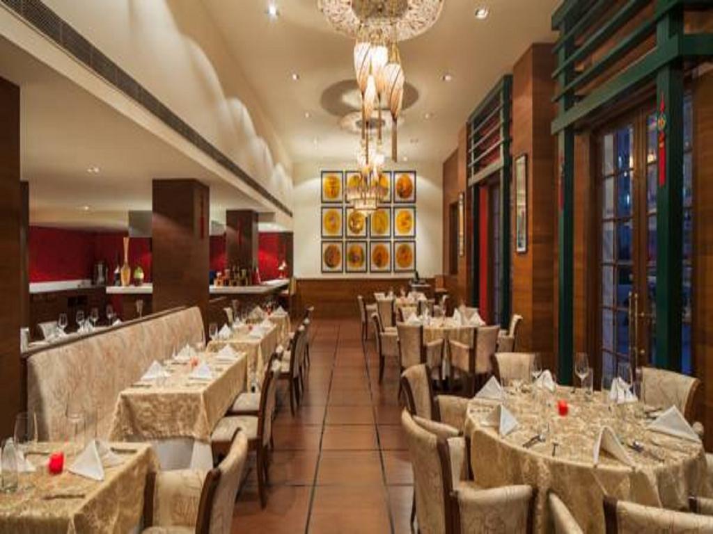 Hotel Dlf Club 5 à Gurgaon Extérieur photo