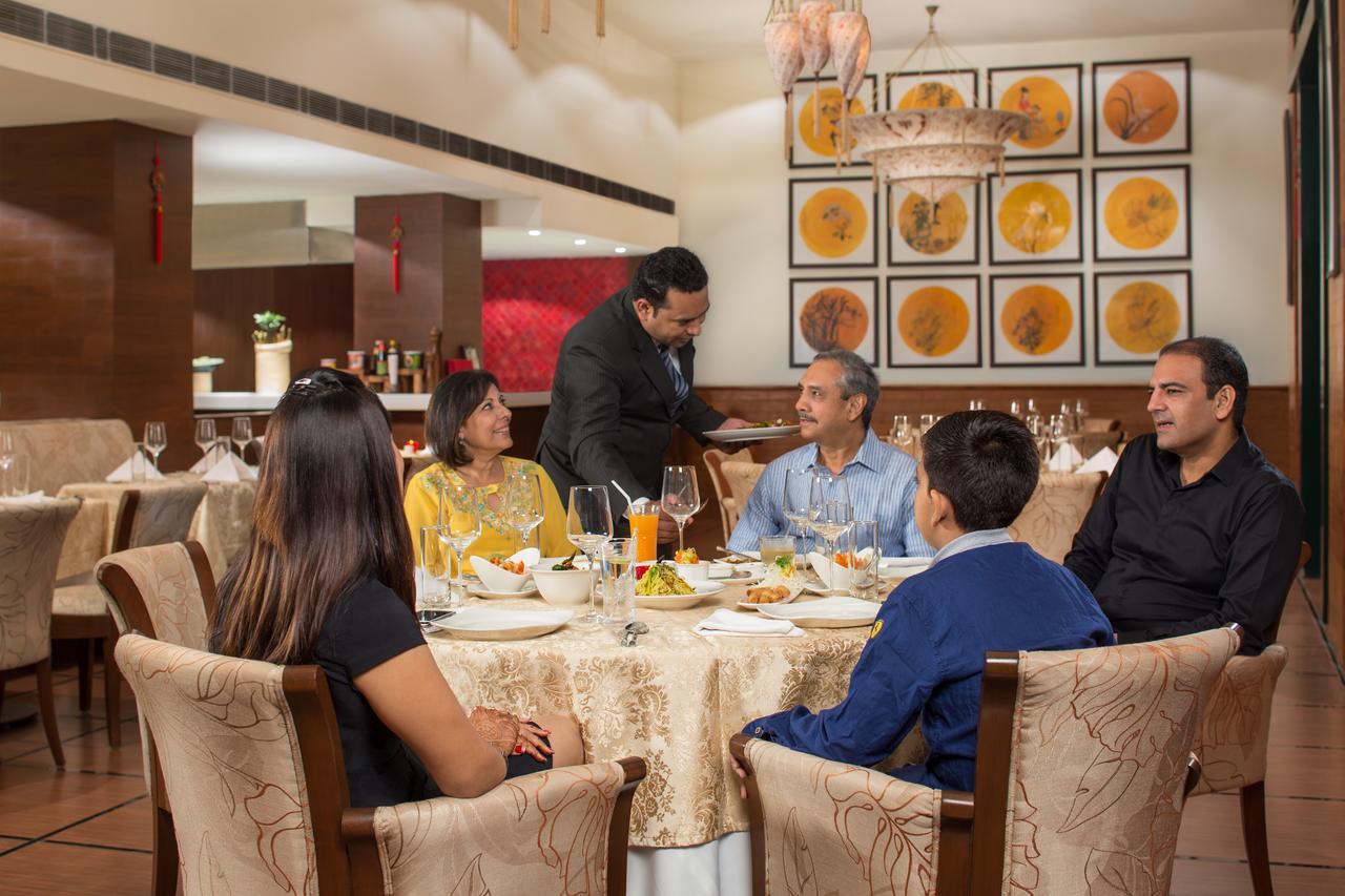 Hotel Dlf Club 5 à Gurgaon Extérieur photo